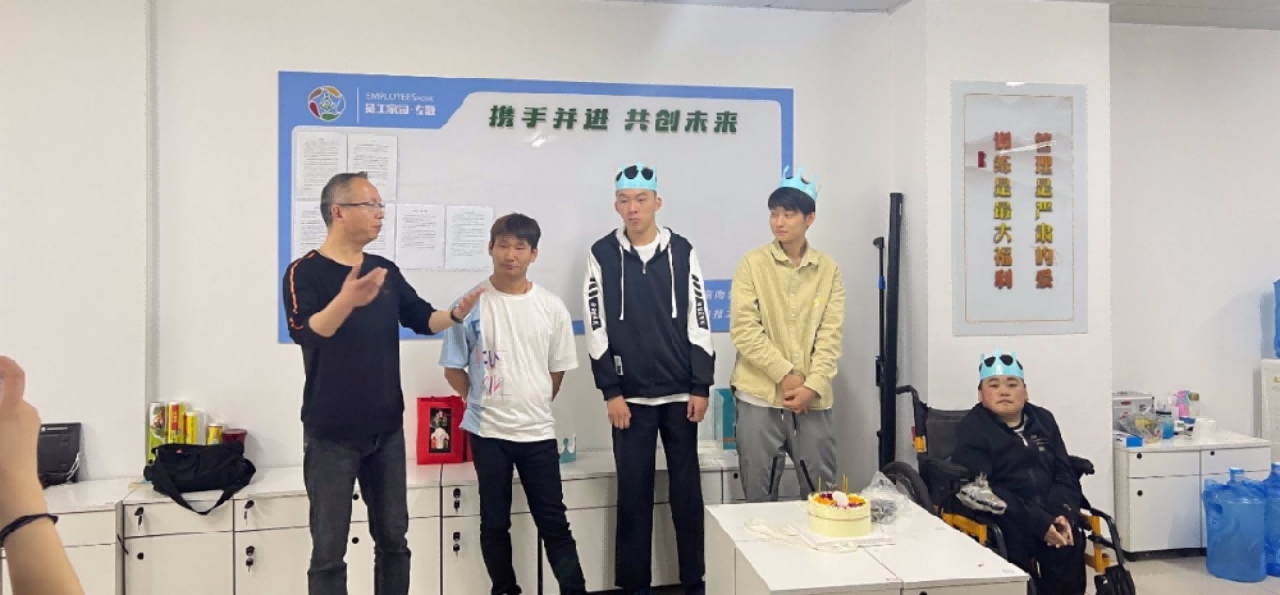 清风和煦，温暖同行 | 五月生日会